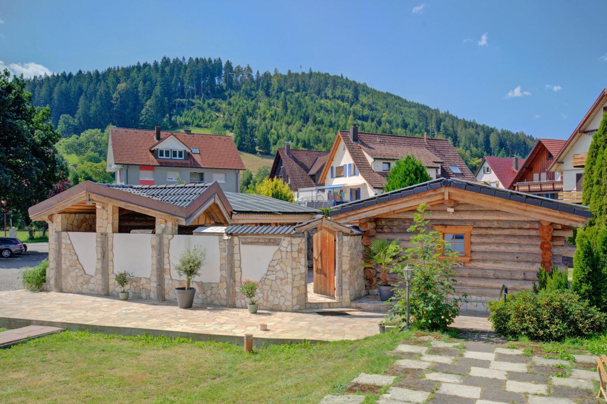 Ferienhotel Oedenhof Mitteltal ภายนอก รูปภาพ